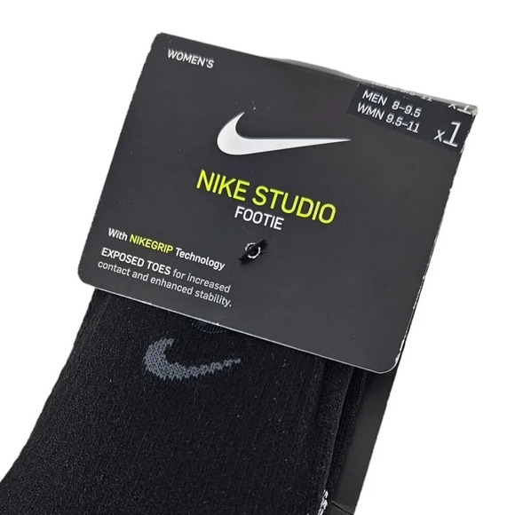 Nike Studio Footie Socks Size 9.5-11 Womens  Nike Grip Bottoms NWT - Picture 2 of 4